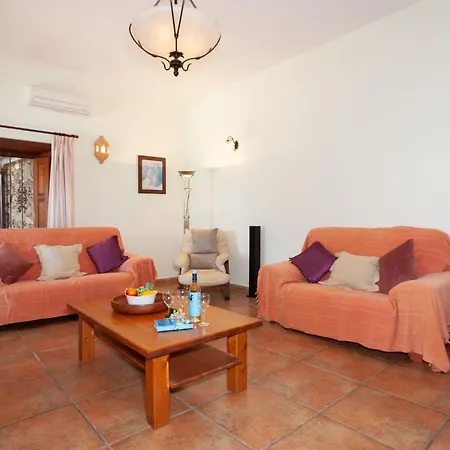 Casa Los Mojones Cuatro - Secluded Yet Central 4 Bedroom - Perfect For Families Willa